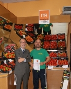 La marca Mercalicante ‘Salud mediterránea’ certifica a la frutería La Huerta de Alicante