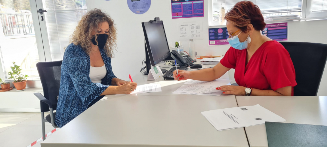 Mercalicante y la concejalía de juventud firman un convenio para promocionar los hábitos saludables e incidir en el consumo de frutas y hortalizas entre los estudiantes de secundaria