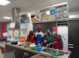 Mercalicante colabora en un taller de cocina de Cruz Roja sobre productos de temporada y aprovechamiento